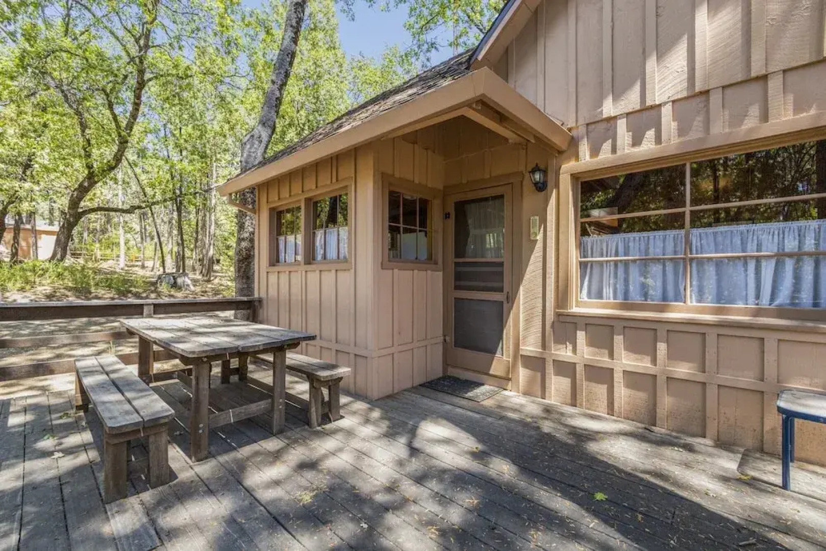 The Nest 4 Bedroom Cabin by Redawning