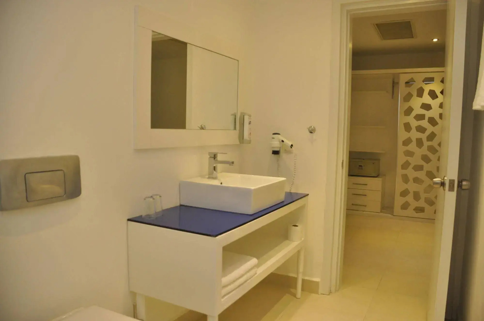 Отель Costa Luvi 