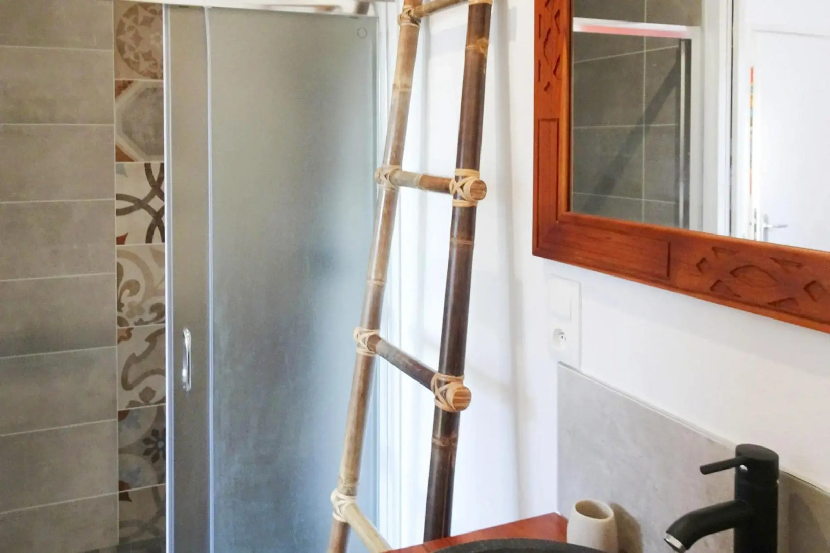 Holiday Home Located in the Middle of the Popular Seaside Resort, Cancale