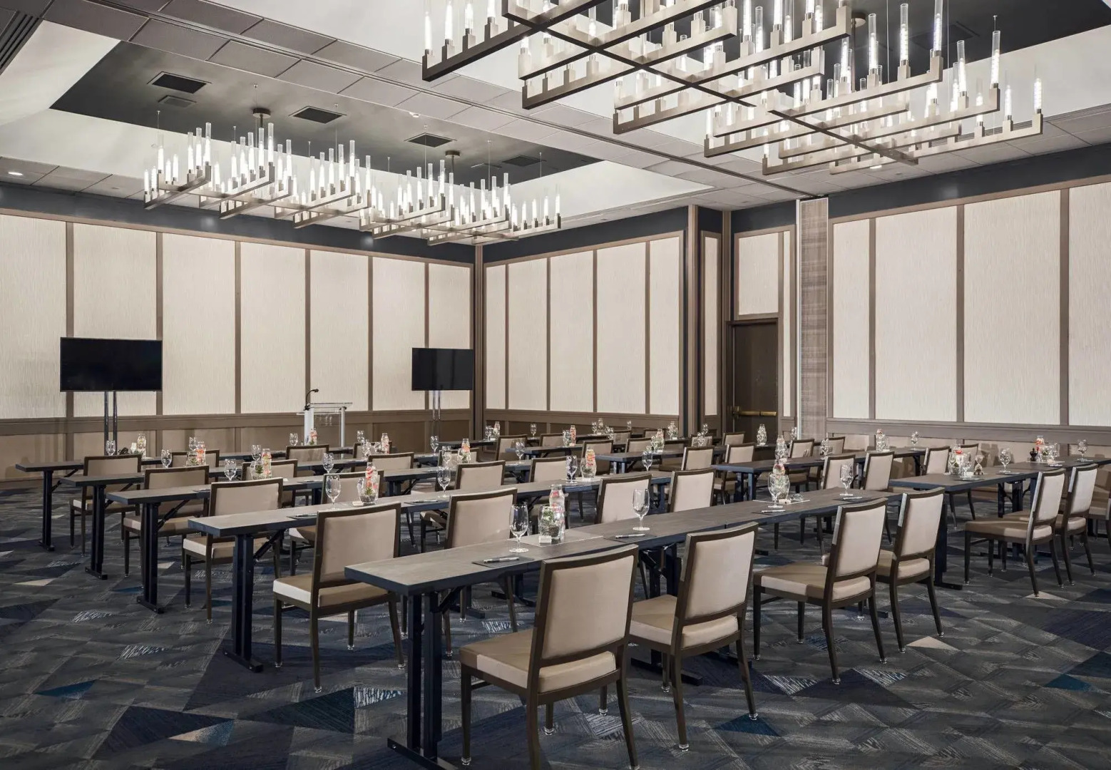 Renaissance Toledo Downtown Hotel