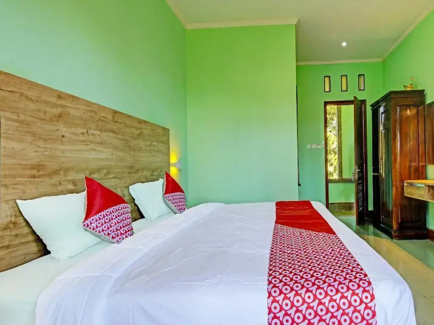 Collection O 91319 Bokashi Lodge