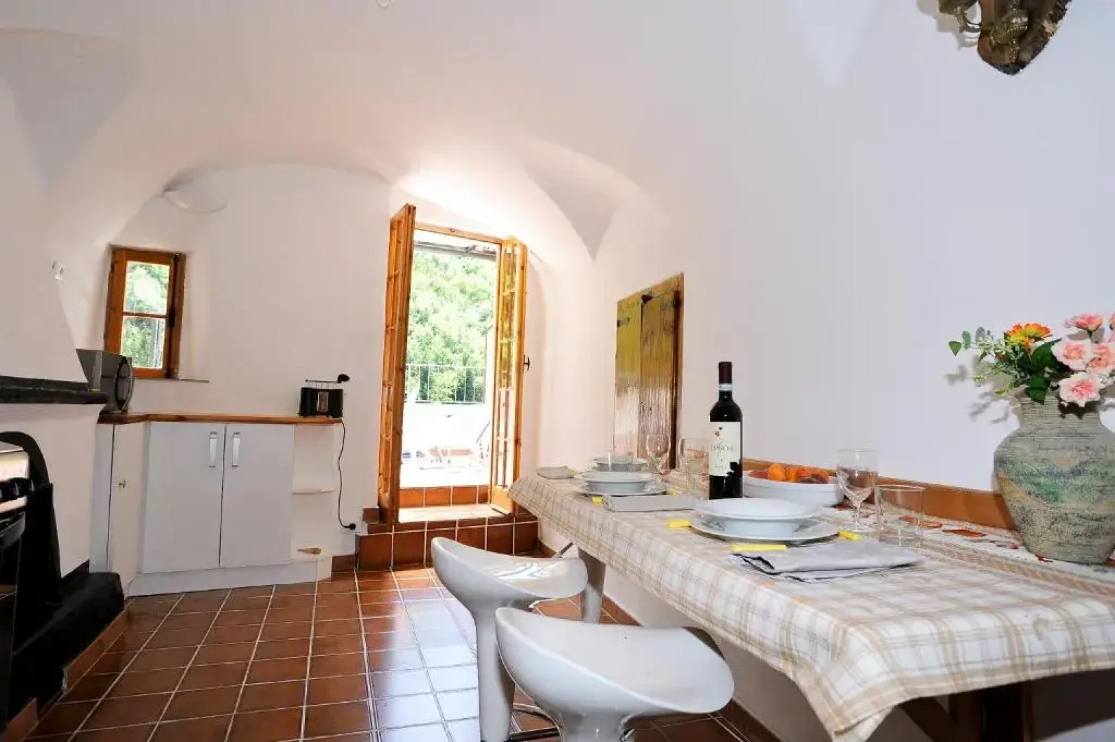 Panoramic Apartment with Balcony and Terrace