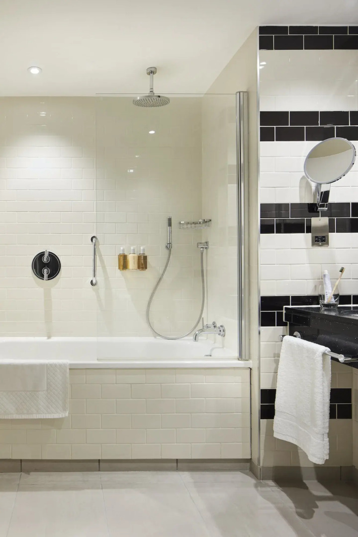 Отель The Clermont London, Victoria