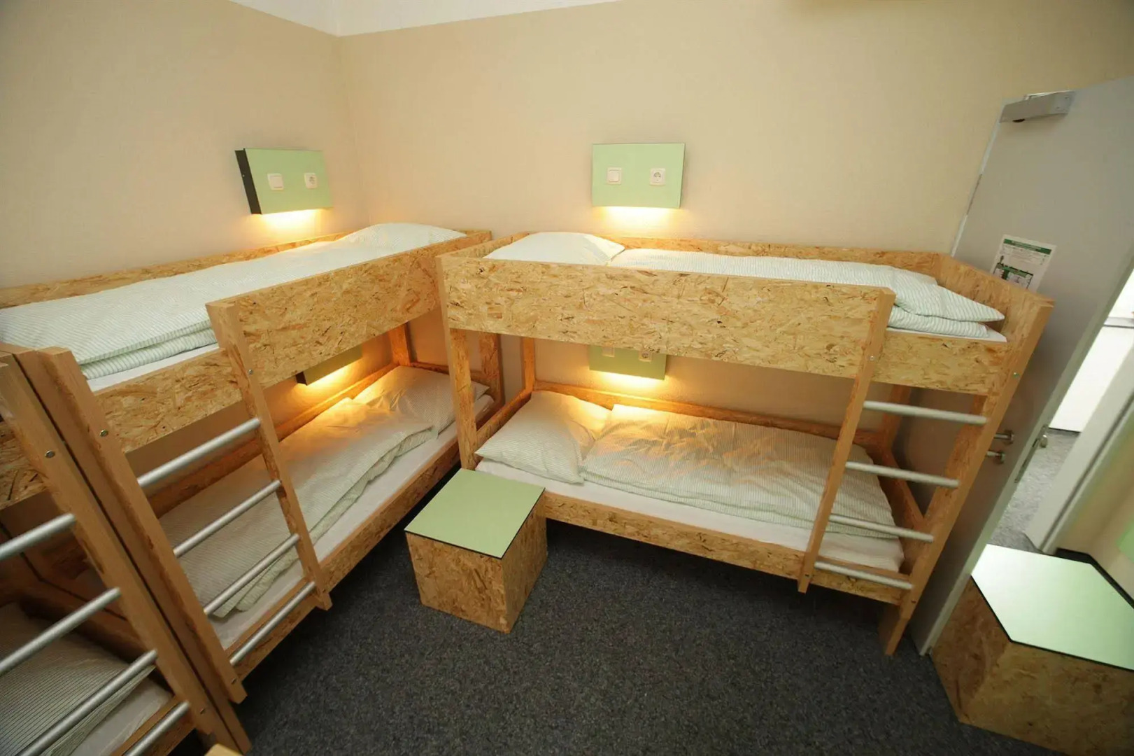 Pathpoint Cologne Backpacker Hostel