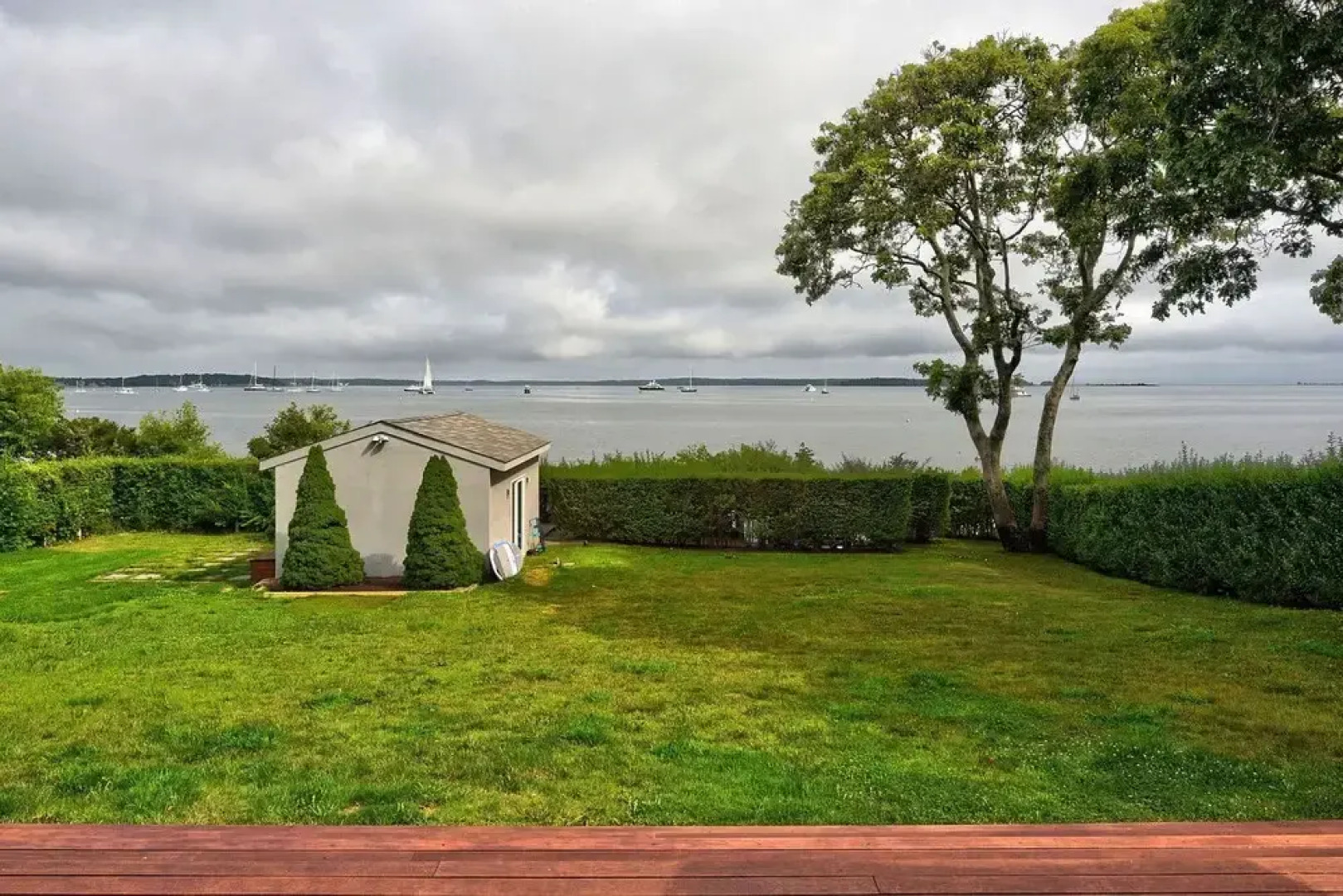 Sunset Villa by Rove Beachfront w Deck Pool