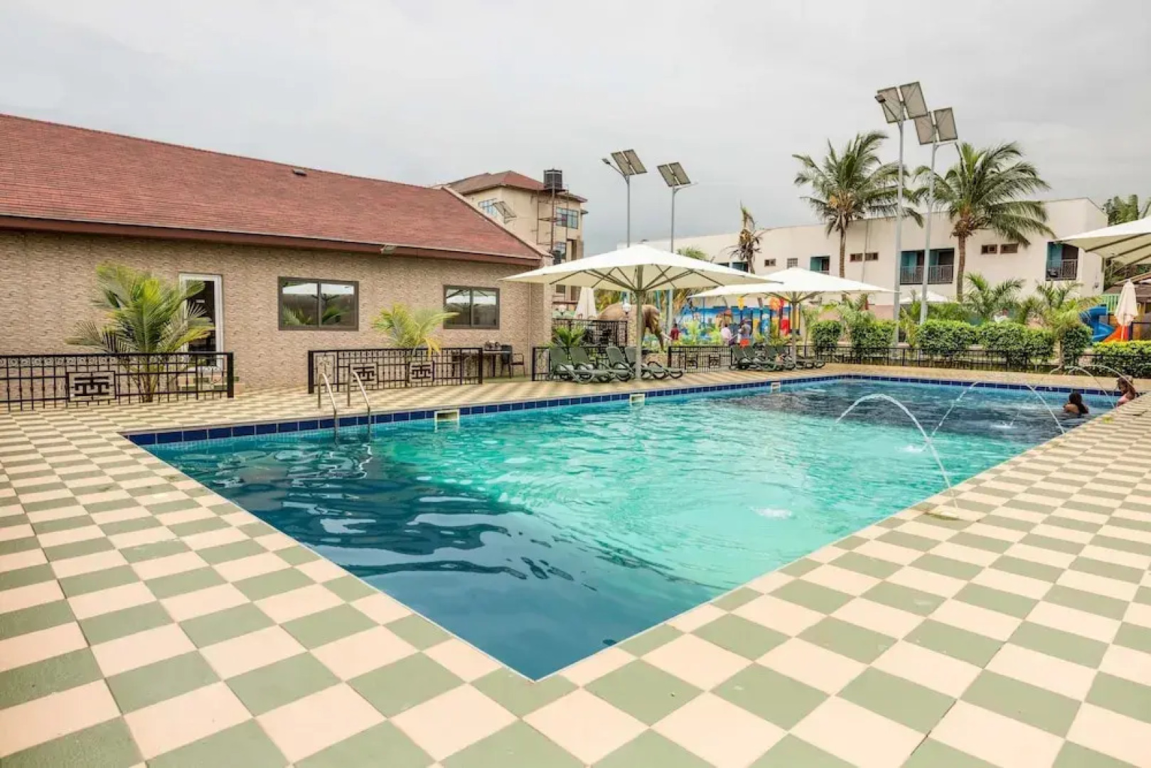 City Escape Hotel Prampram