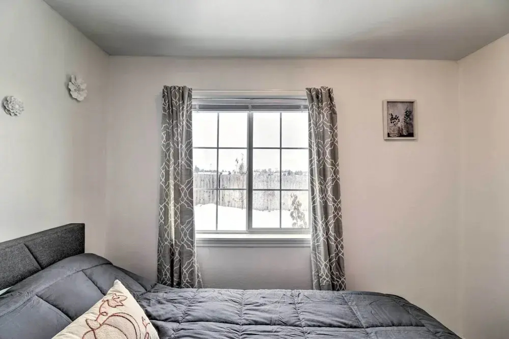 Family-friendly Columbia Falls Townhome w/ Views!