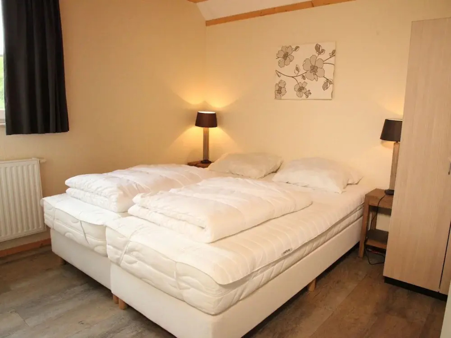 Cozy Holiday Home With two Bathrooms, Close to the Forest