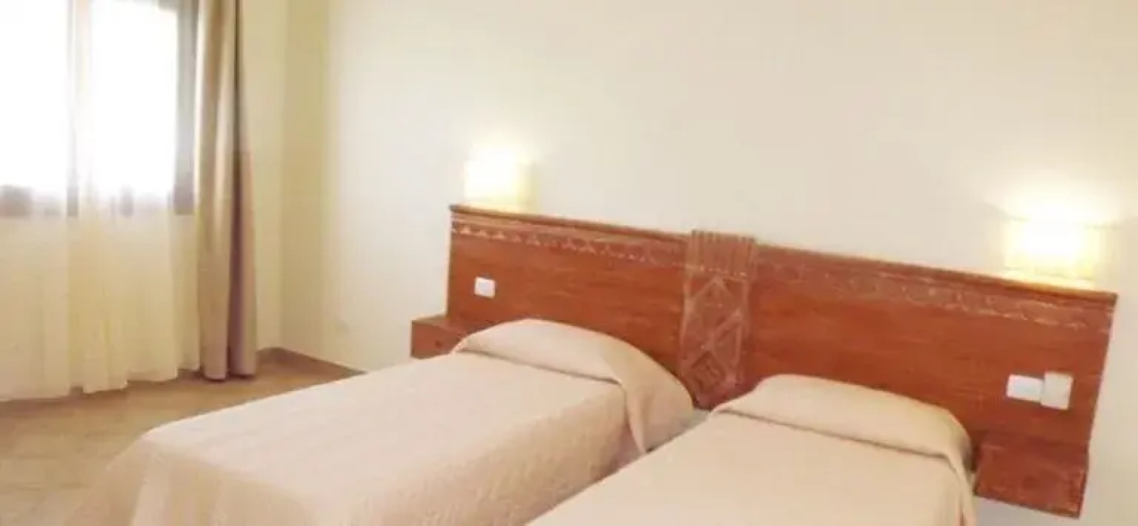 Djadsal Moradias Tropical Resort