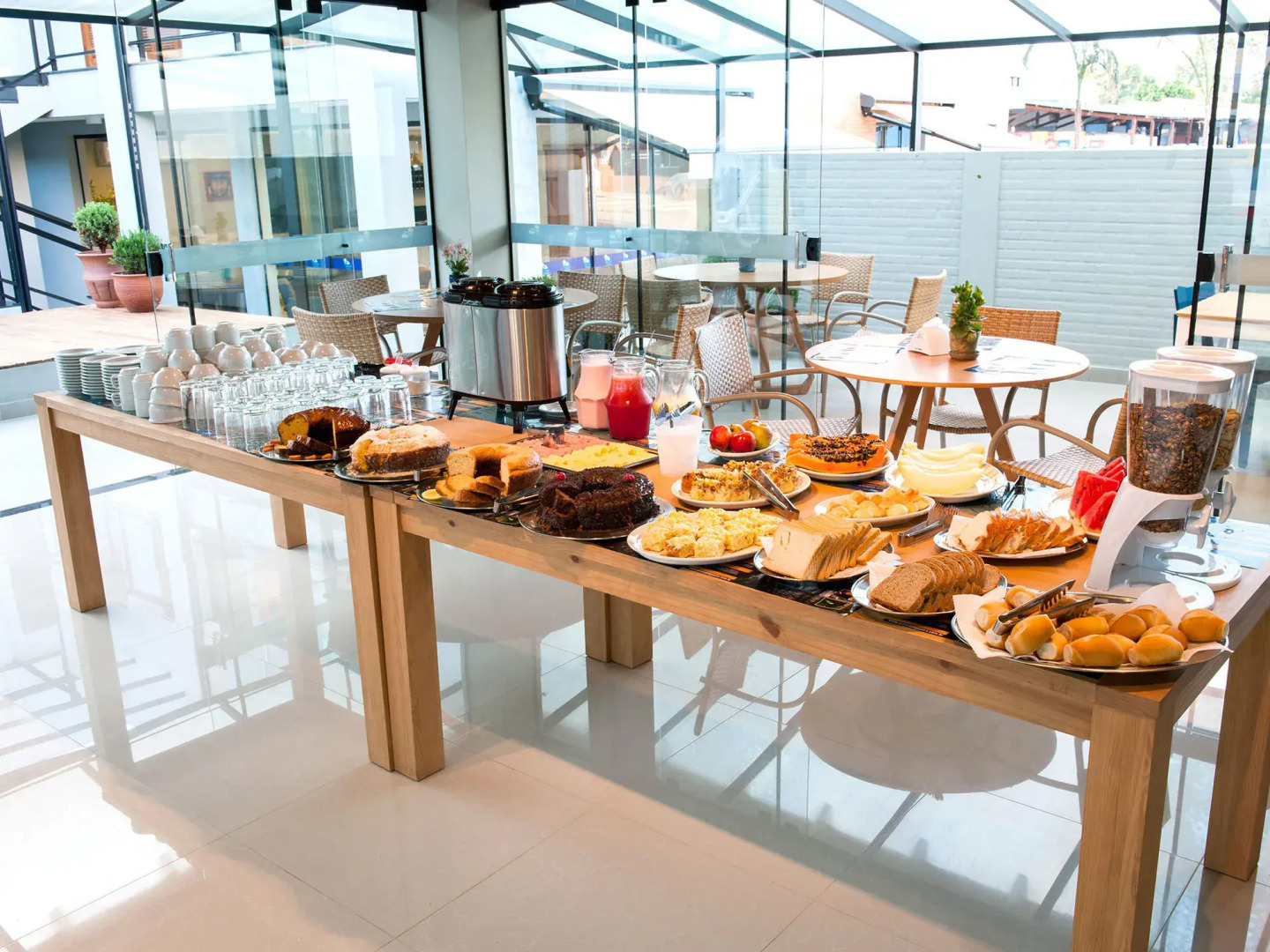 CLH Suites Bonito Centro