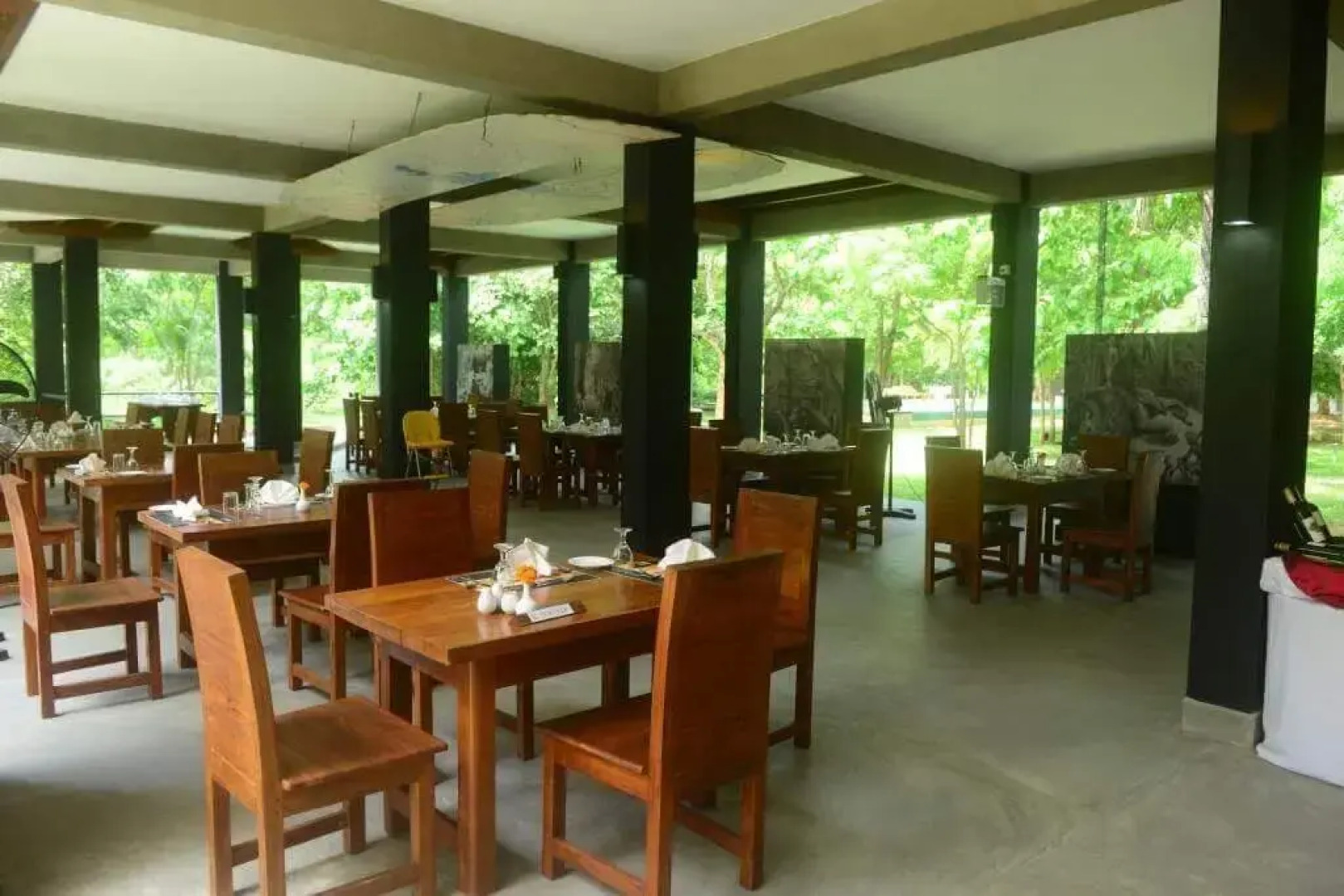 Nil Diya Mankada Safari Lodge