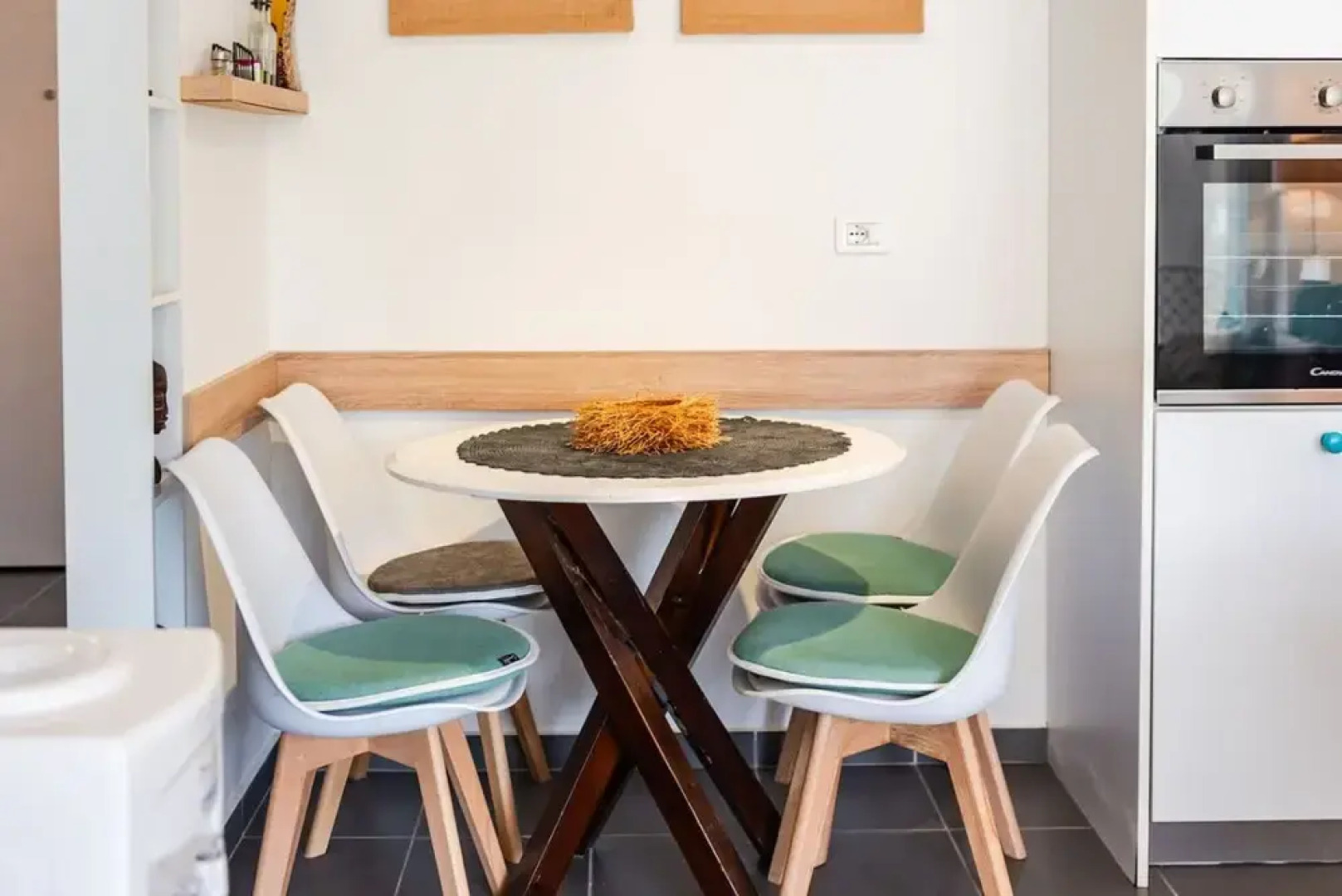 Talea Joyful Stay in Tale