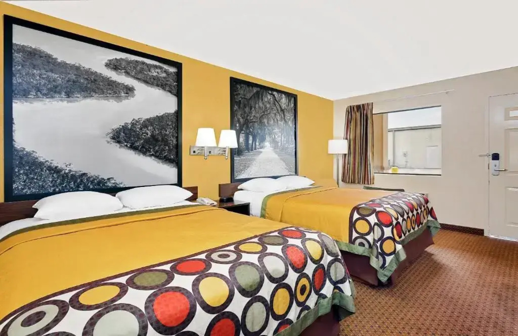 Super 8 Byron/South Macon