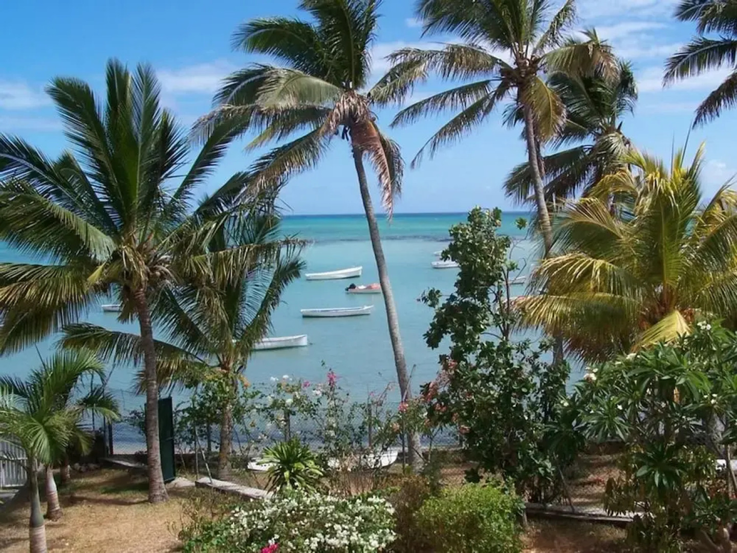 Relax in Mauritius - Unforgettable Moments With Family Friends