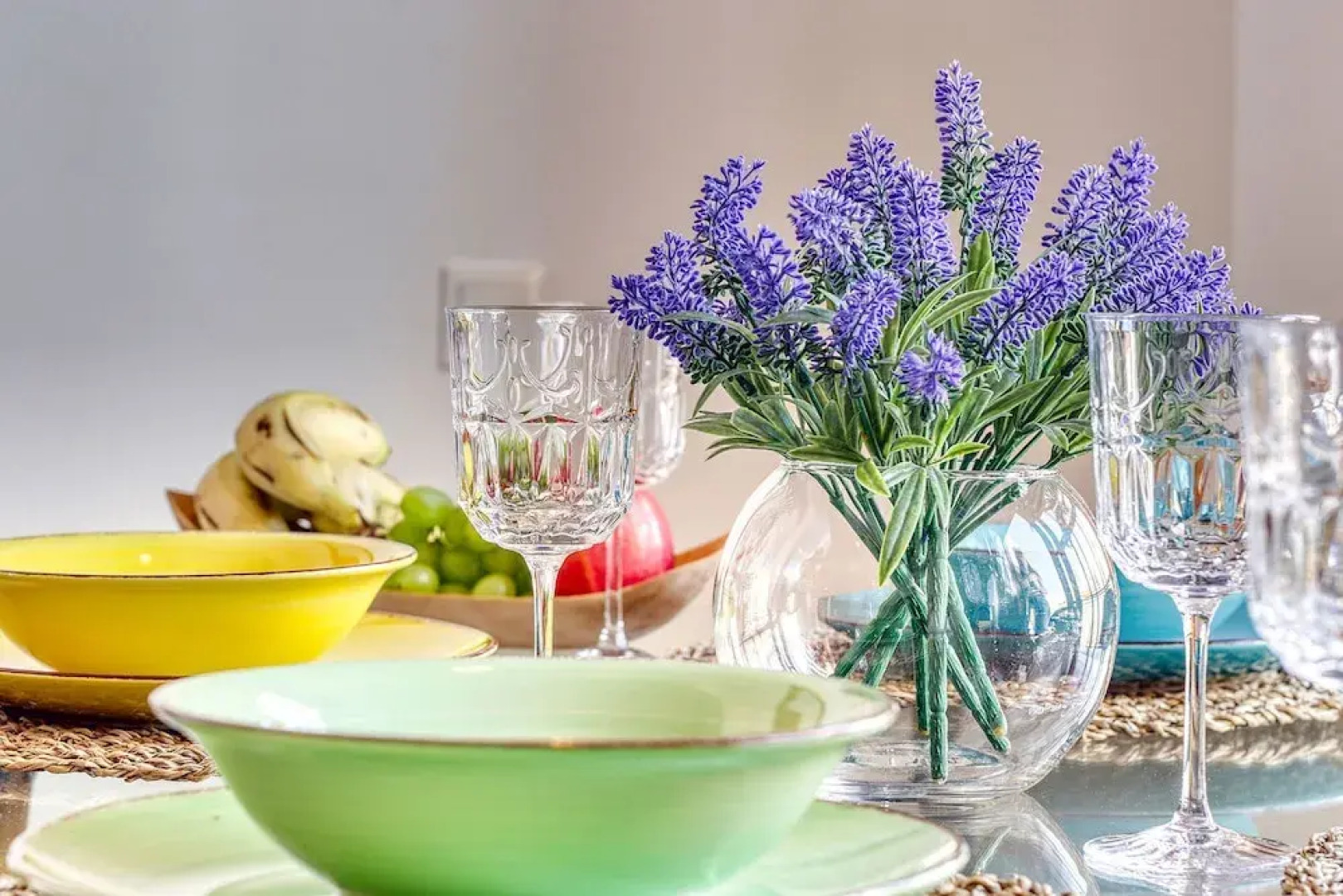 Retreat w Ocean Views Private Parking Ensuite