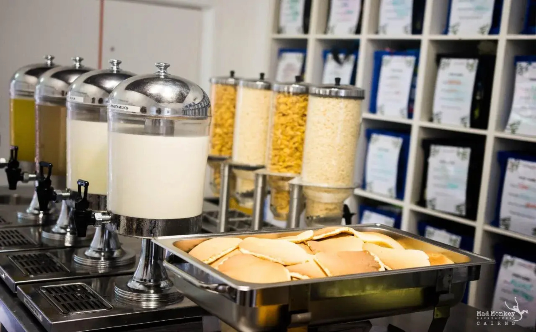 Mad Monkey Backpackers Central