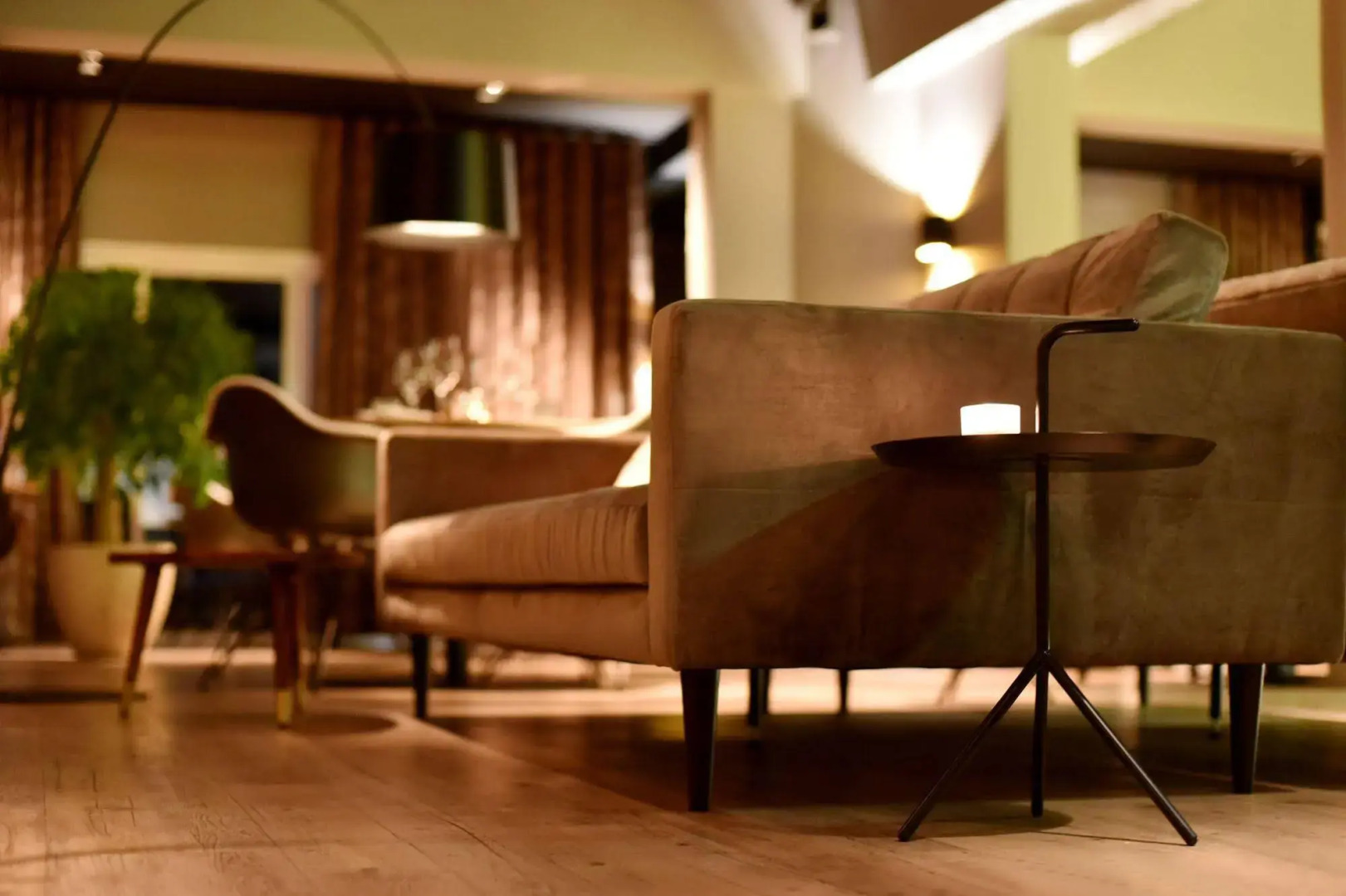 Hogerhuys - Adults Only