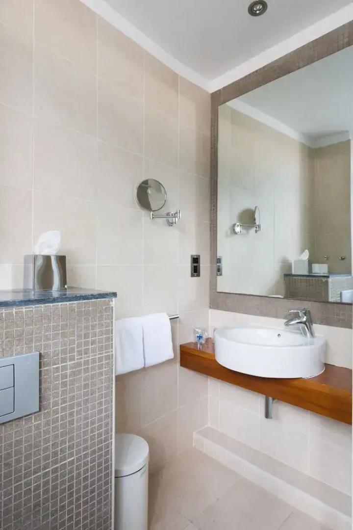 The Caleta Hotel Self-Catering Apartments