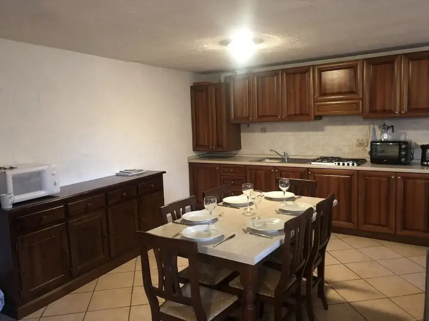 Malarz Alps Apartment by holidayngo