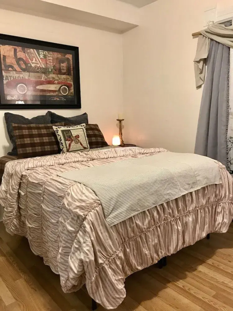 Charming Apartment in the Heart of Oshkosh