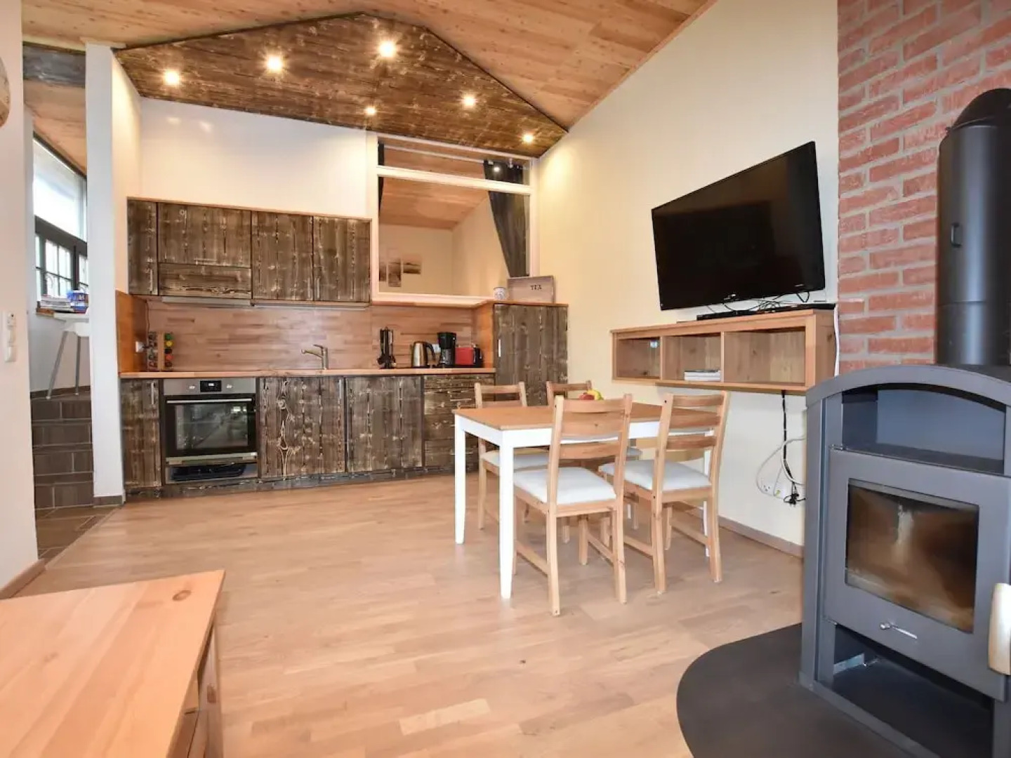 Vintage Apartment with Garden in Steffenshagen