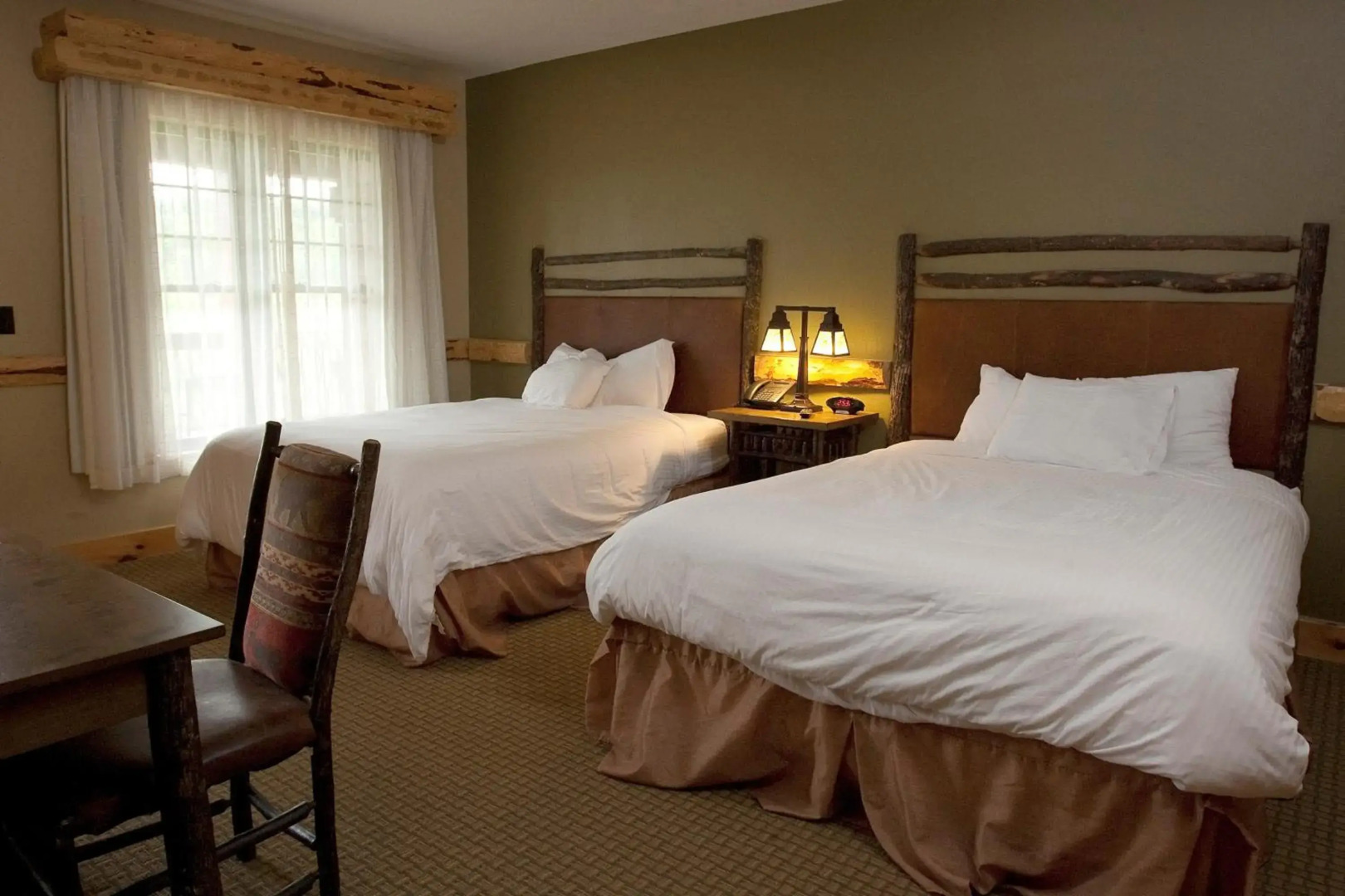 Hope Lake Lodge & Indoor Waterpark