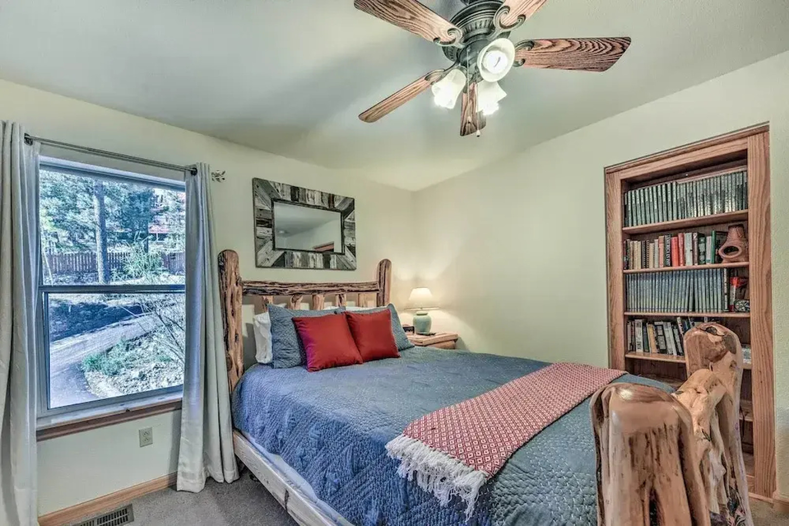 Cloudcroft Cabin w/ Deck < 2 Mi to Downtown!