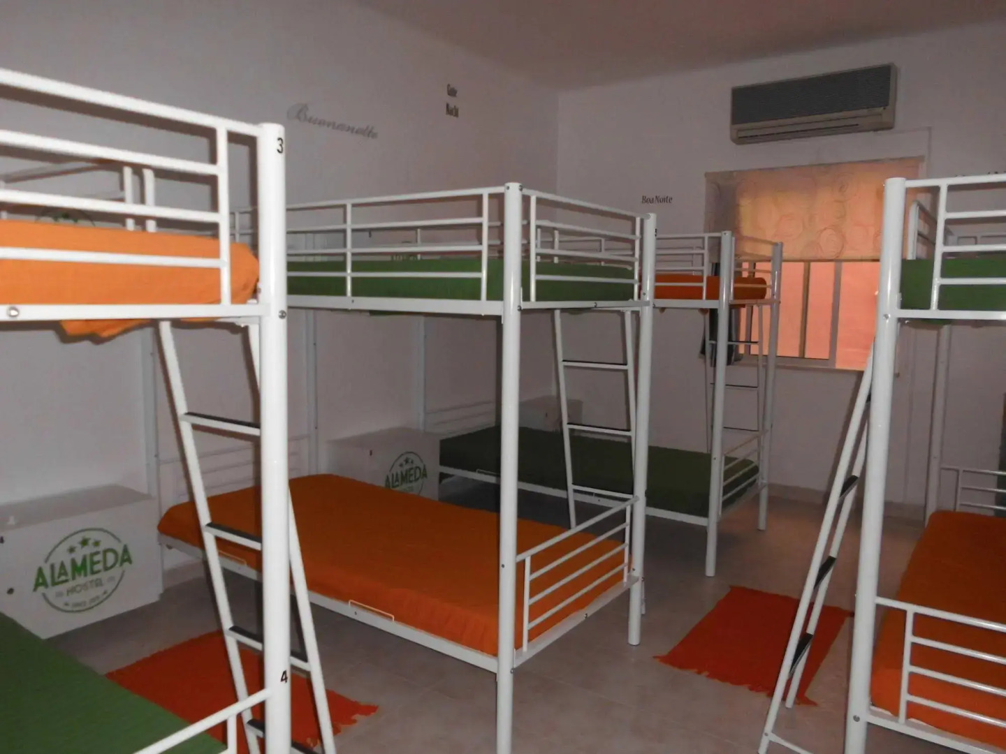 Alameda Hostel