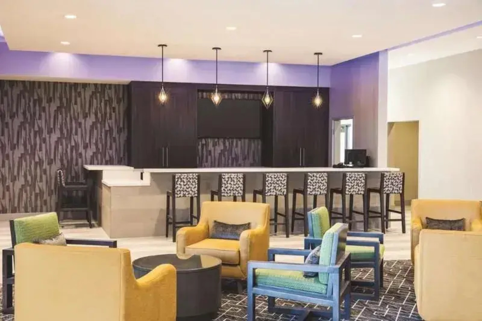 La Quinta Inn & Suites by Wyndham McDonough