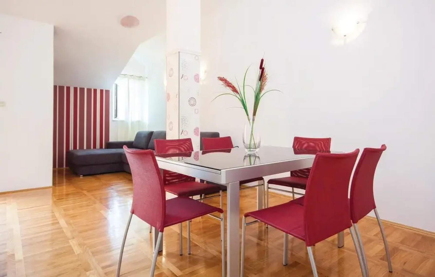 Nice Home in Skradin with Hot Tub, WiFi & 4 Bedrooms