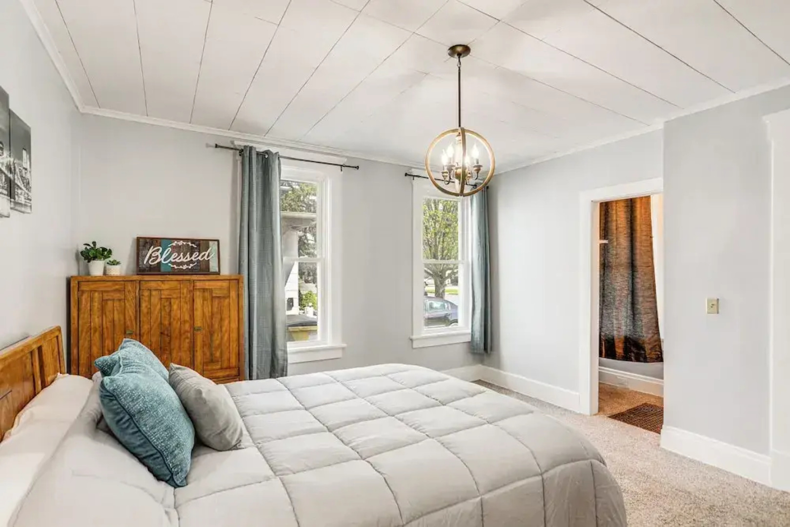 Downtown Sandusky Apartment Near Cedar Point!