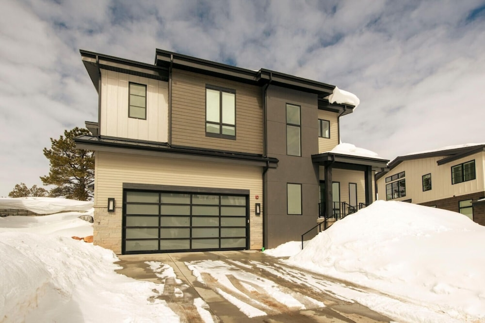 Luxury at Woodward by Lespri Management