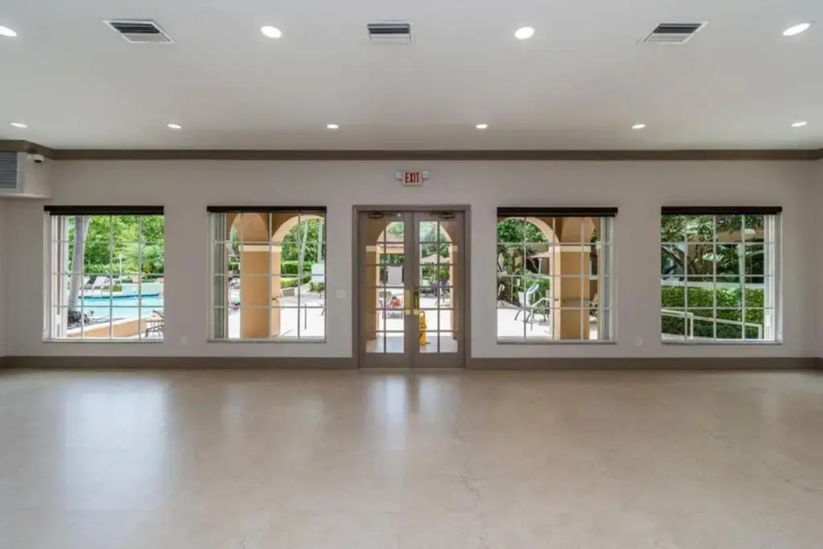 Yacht Club at Aventura Lux 2 Bed 2 Bath Brand New 2021