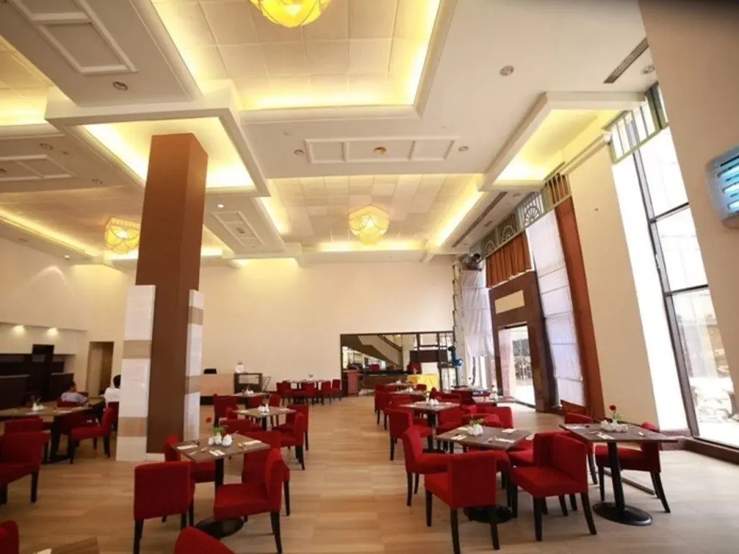 Grand Riverview Hotel