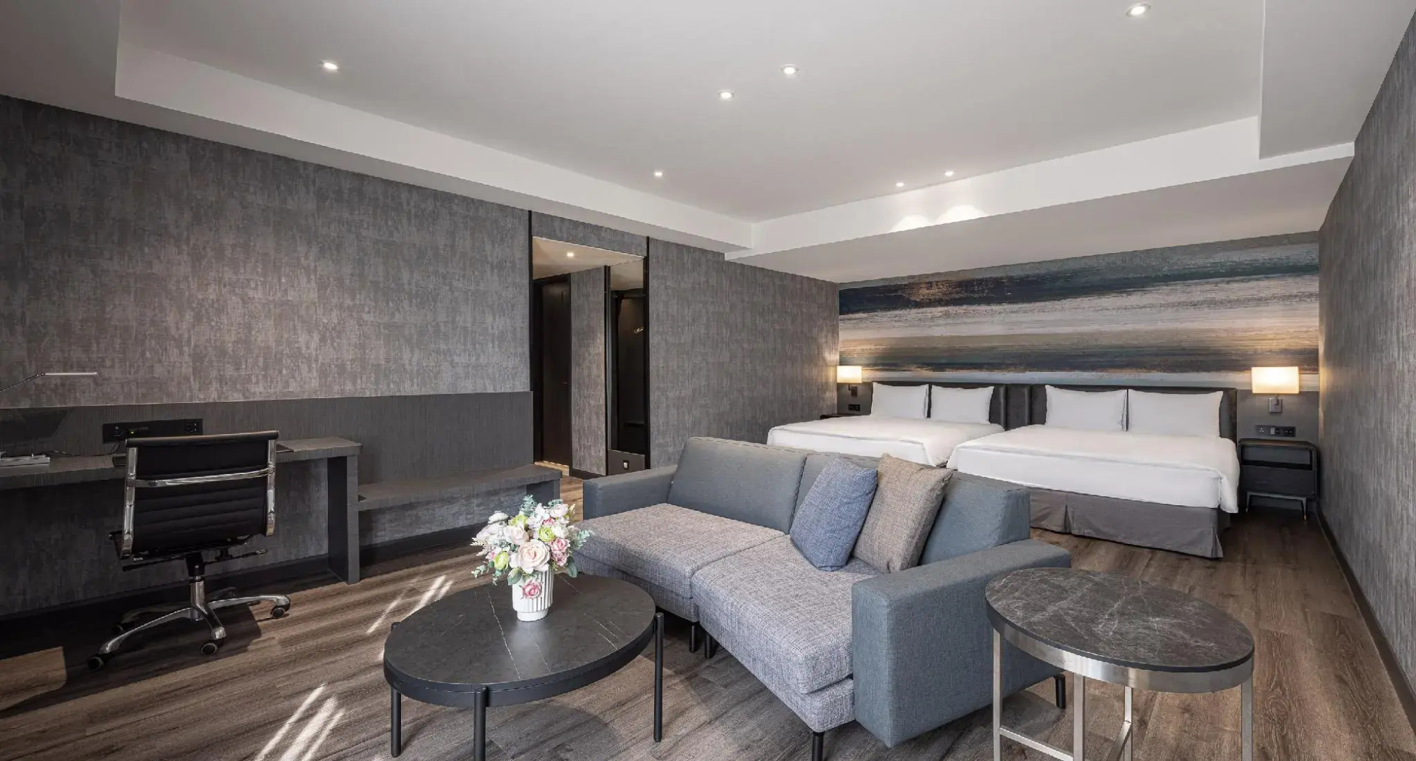 Lakeshore Hotel Metropolis I