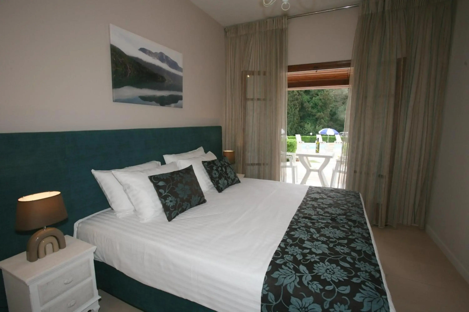 Summer Wine Friendly Resort