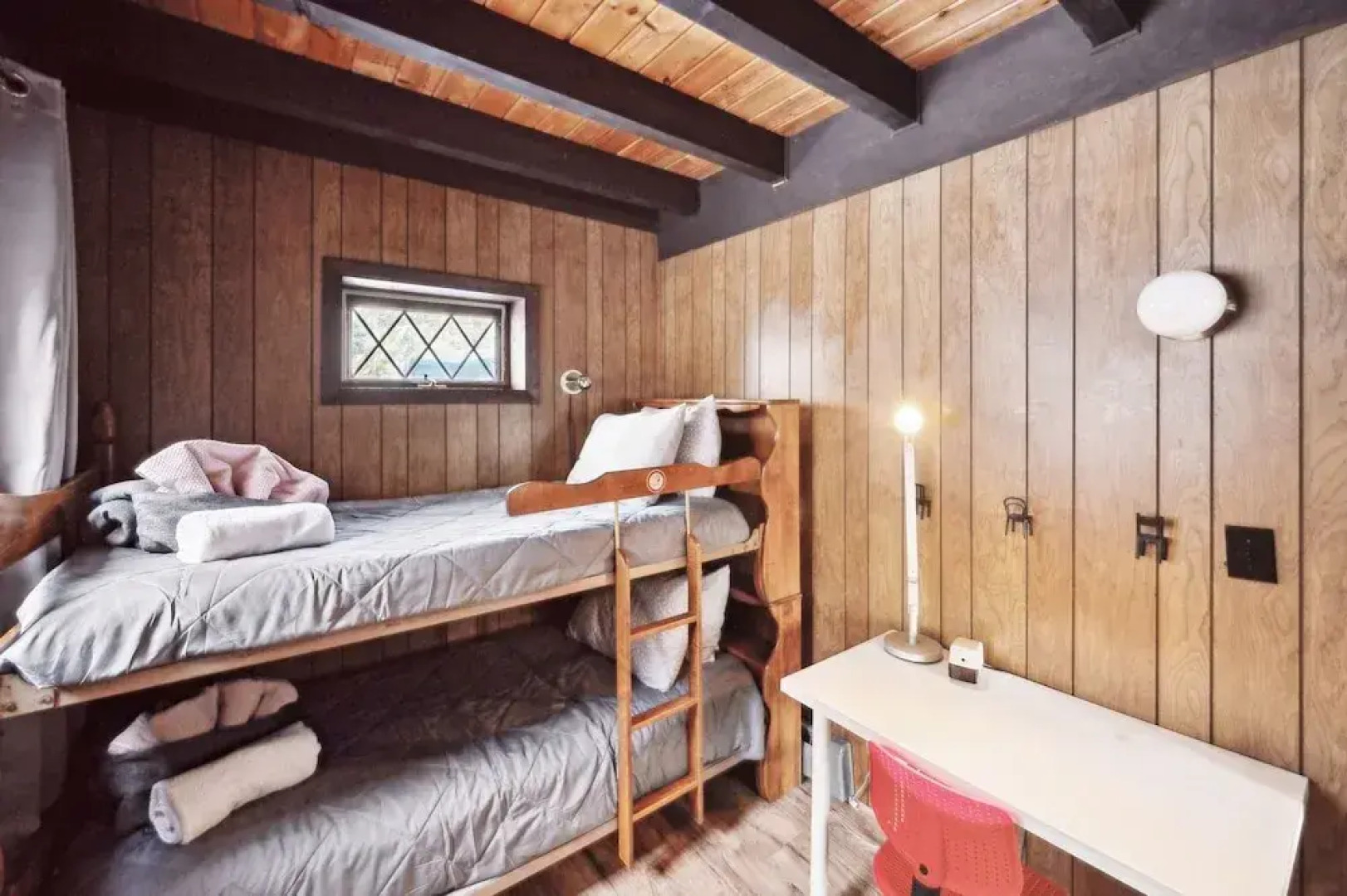 Charming Alpine Retreat Near Attitash Ski Mountain 3 Bedroom Chalet