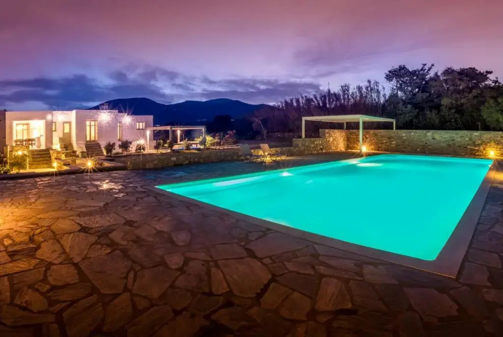 Kallirroe Deluxe Villa with Sea View and Pool