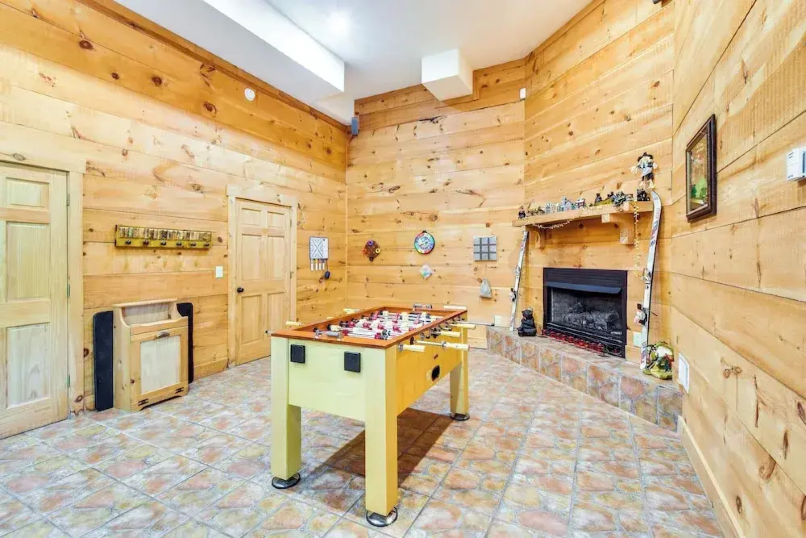 Expansive Sky Valley Lodge w/ Mountain Views!