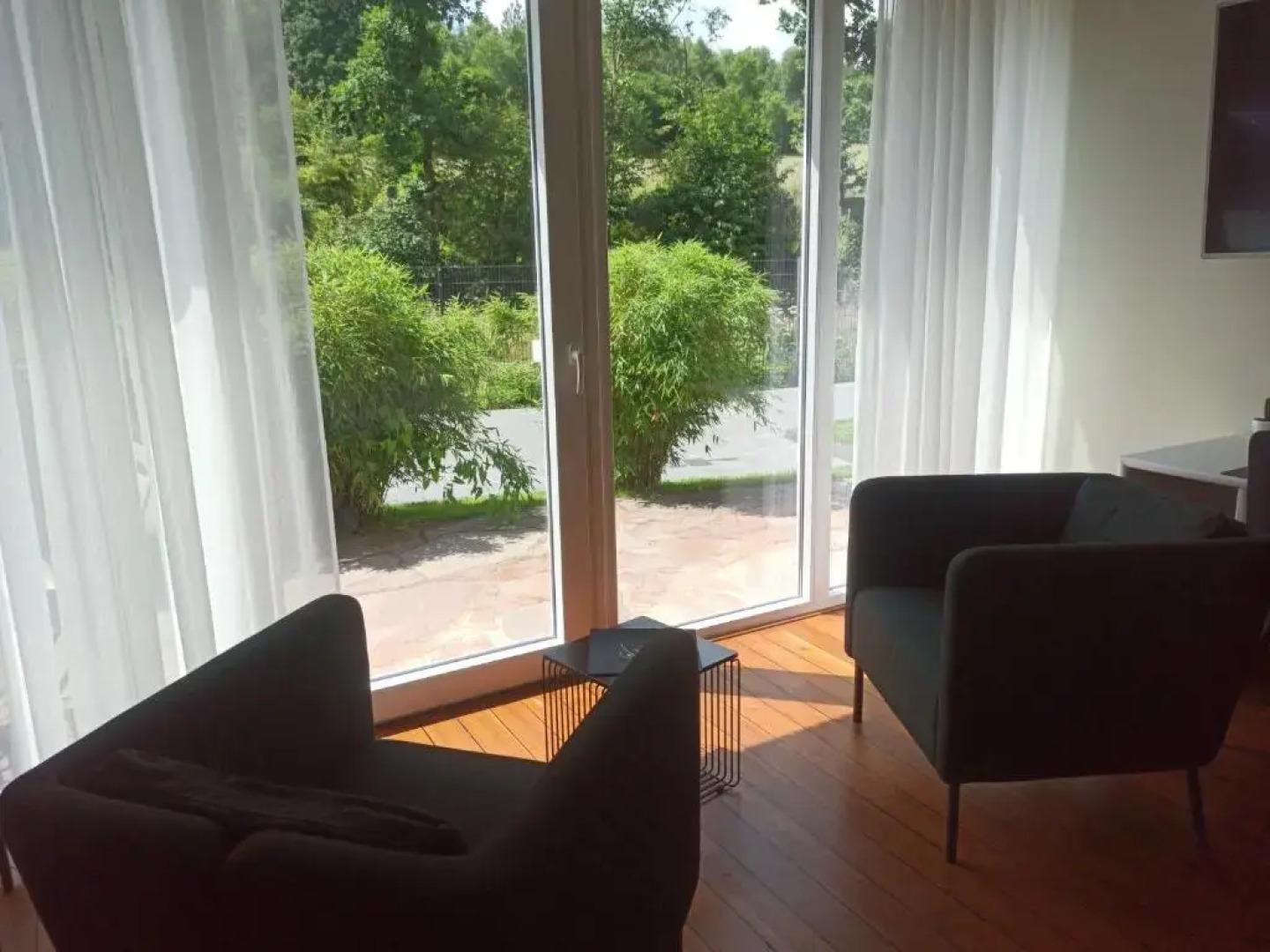 Motelplushotel Biggeseefront