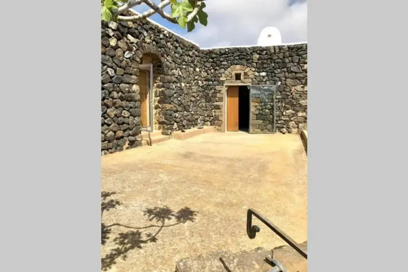 beautiful propriety 10 min far from the airport