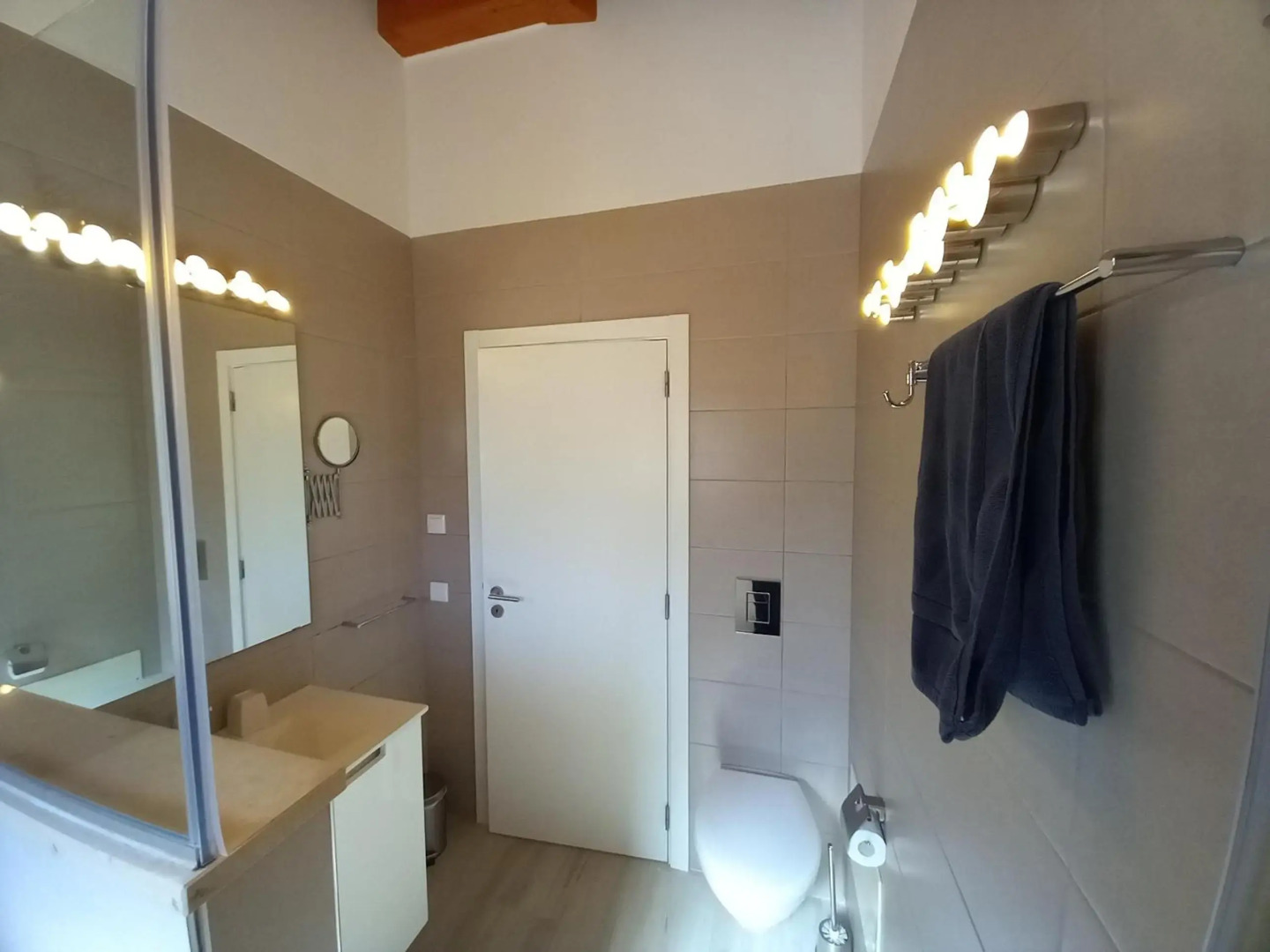 Carlos Apartment - Penthouse - Belch1952