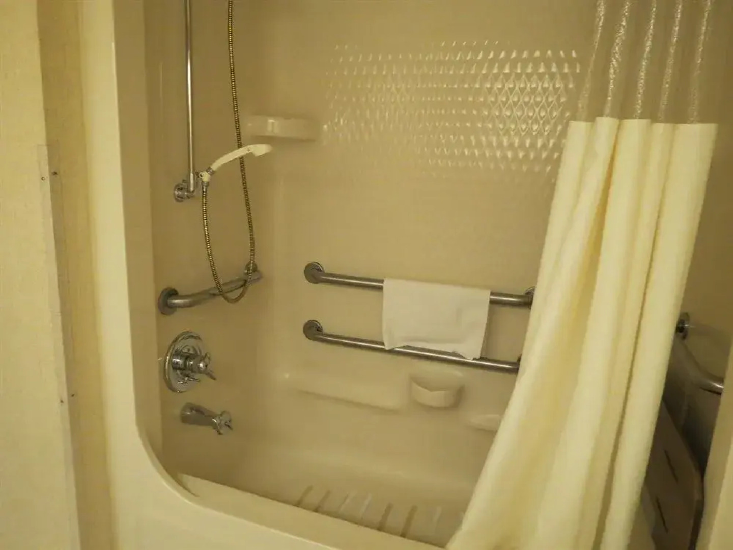 America's Best Inn - Antigo