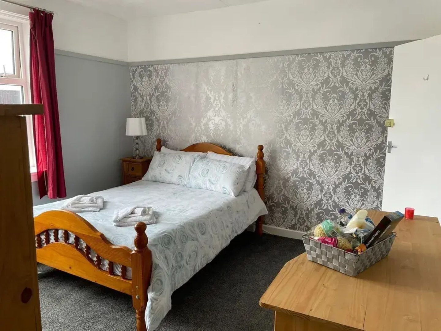 County Cottages South