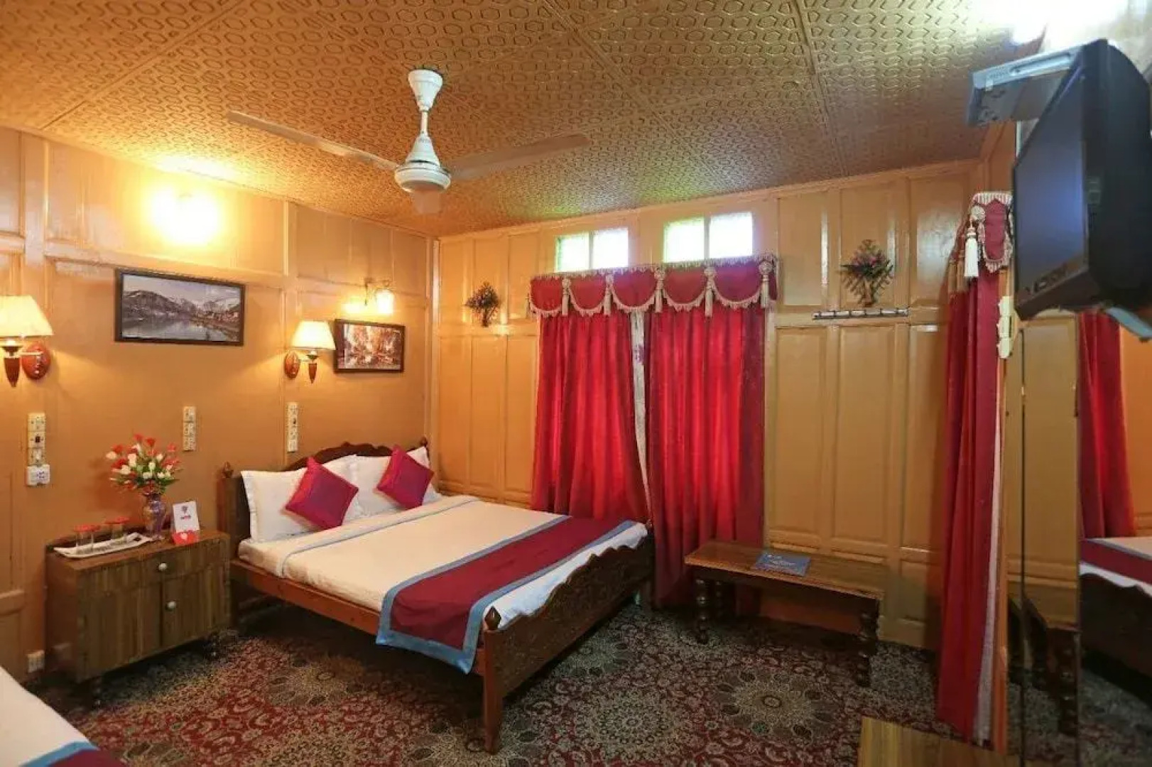 Manila Groups of Houseboats