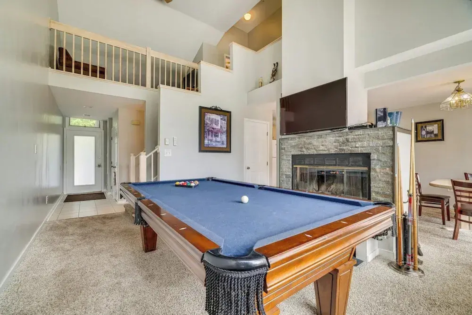 Deck & Pool Access: Lake Harmony Home!