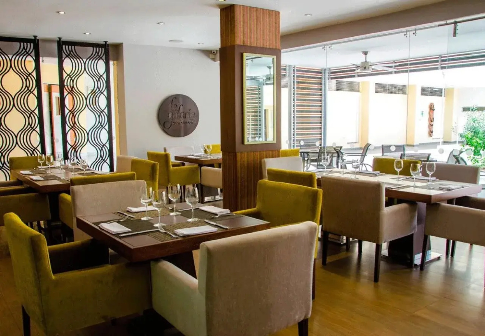 Hotel Arizona Suites