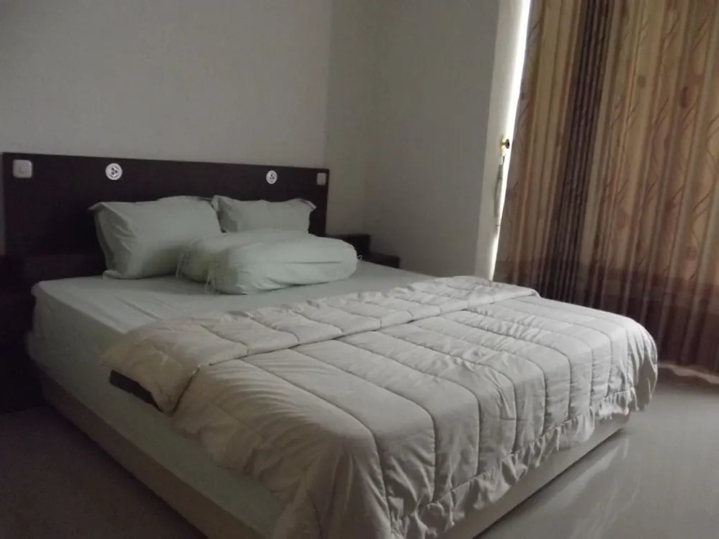 Three Bedrooms House With a Pool