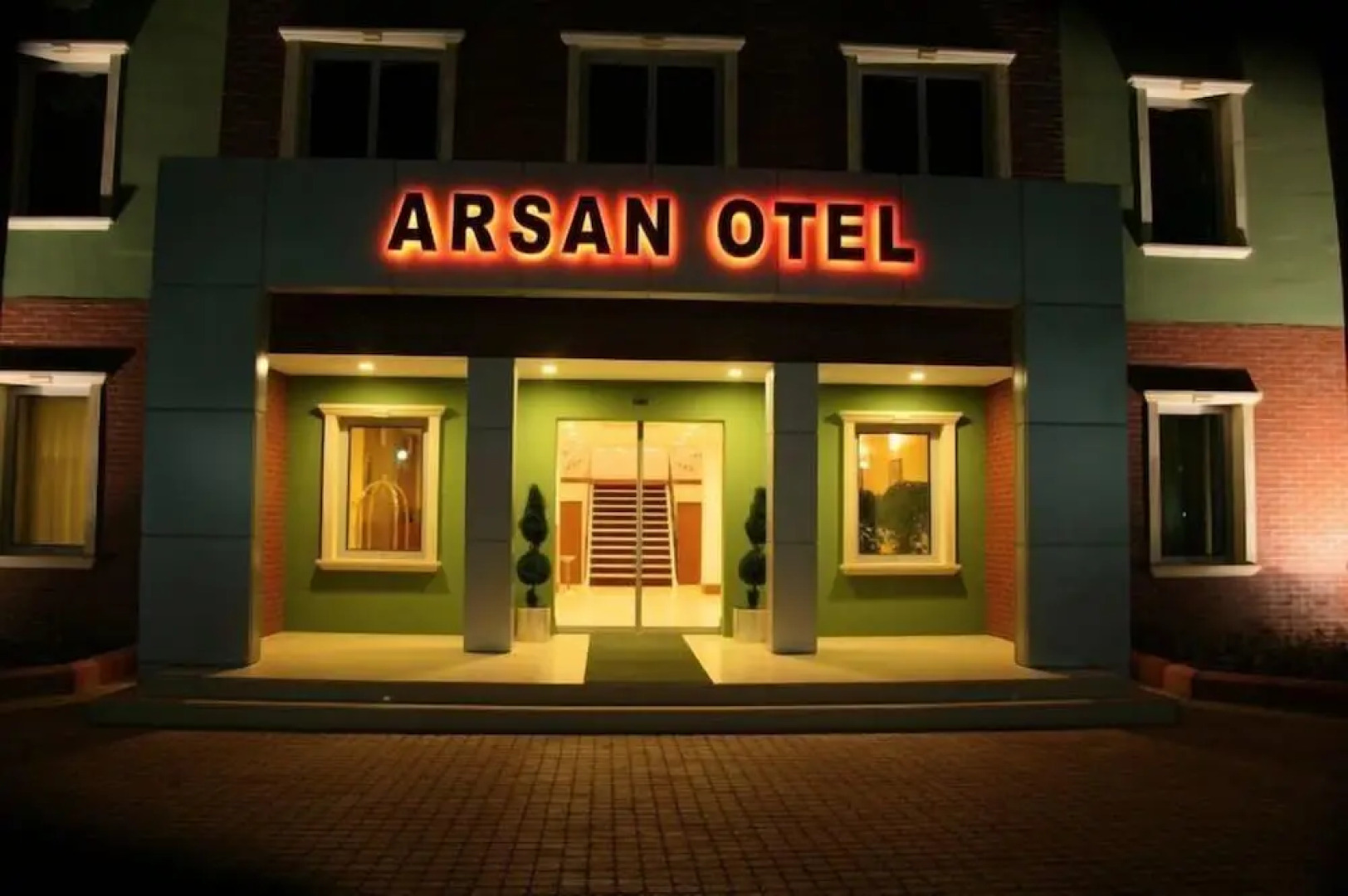 Arsan Hotel