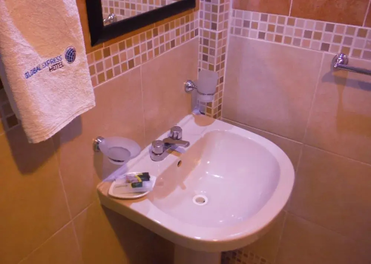 Hotel Global Express Alameda